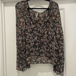 Free people patterned blouse size M adorable front detailing